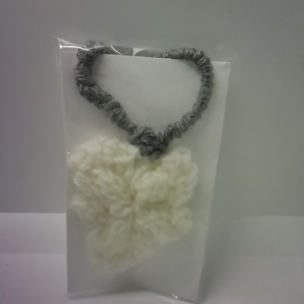 Lorena Espinoza Design Gray and Cream Hair Accessory